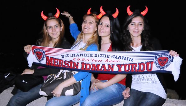 Bayan taraftarlar biletlerini nasıl alacak ? Bayan taraftarlar biletlerini nasıl alacak ?